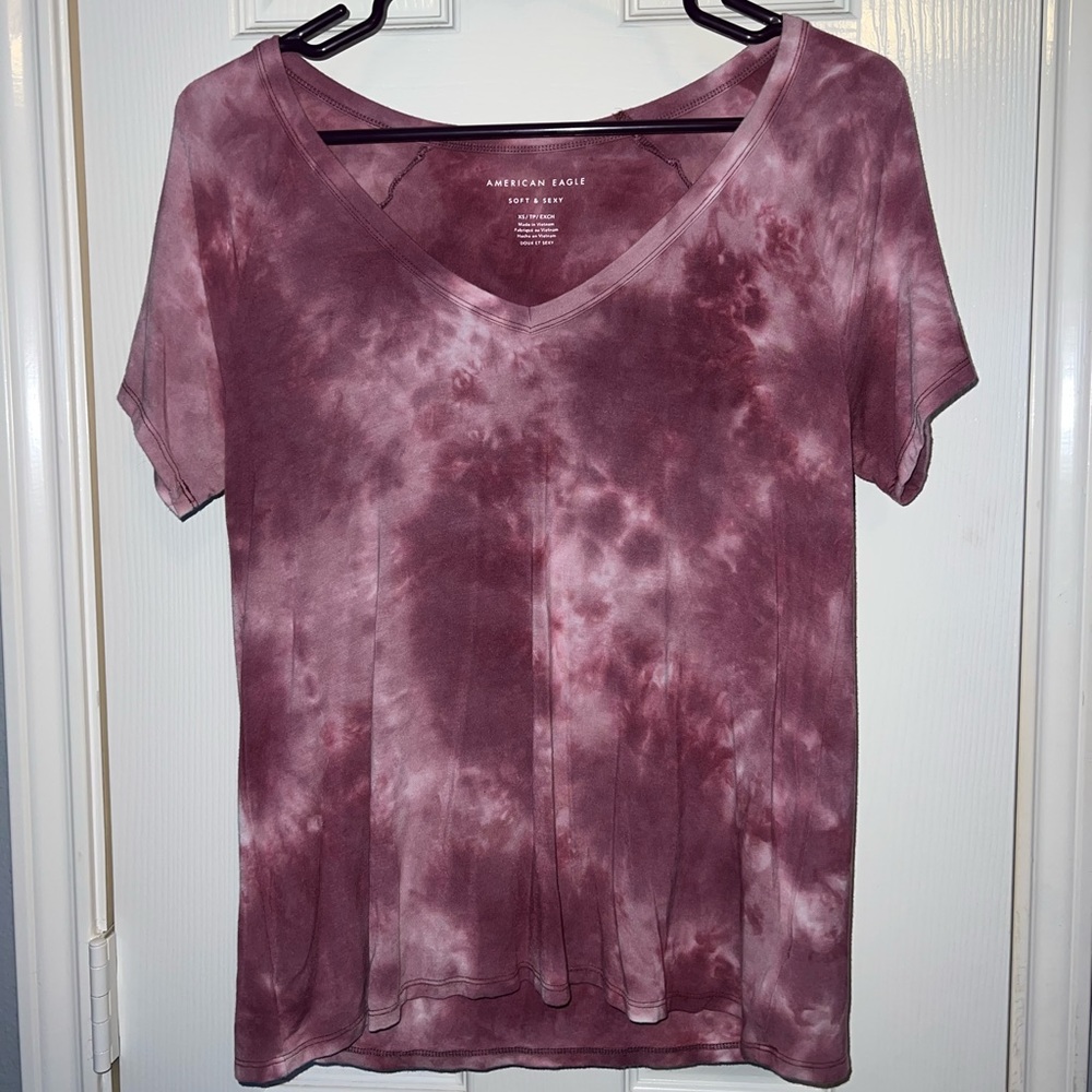 American Eagle soft loose fit v-neck
